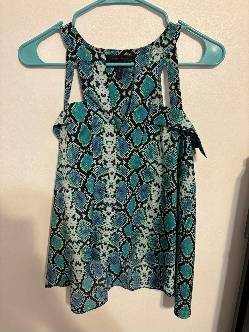 BCBGMAXAZRIA snake print blouse